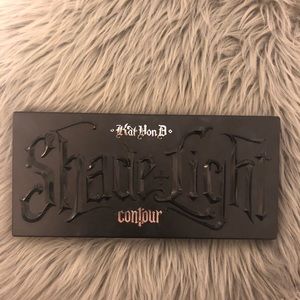 Kat Von D shade and light contour palette